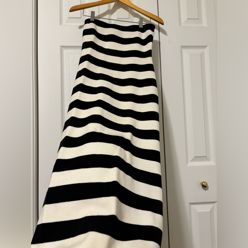 A&F Strapless Midi Sweater Dress NEVER WORN - Picture 7 of 10